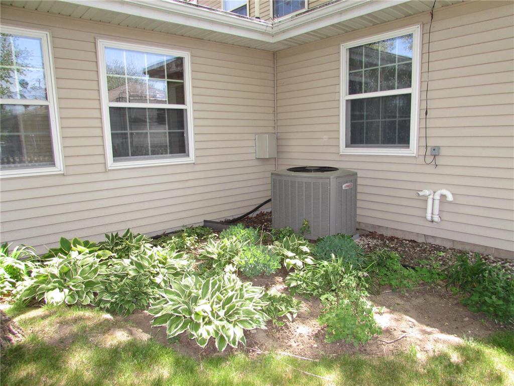 214 W Anna Street Fairmont MN 56031 7074745 image24