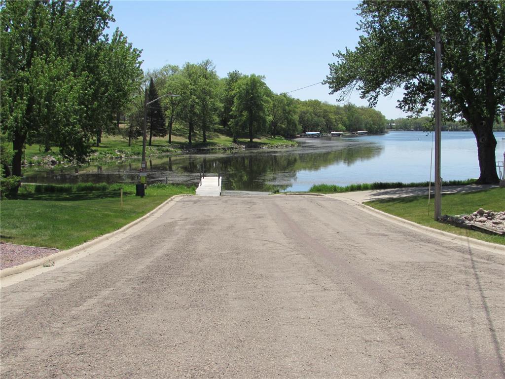 214 W Anna Street Fairmont MN 56031 7074745 image29