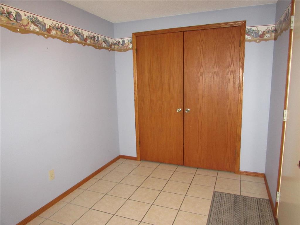 214 W Anna Street Fairmont MN 56031 7074745 image7