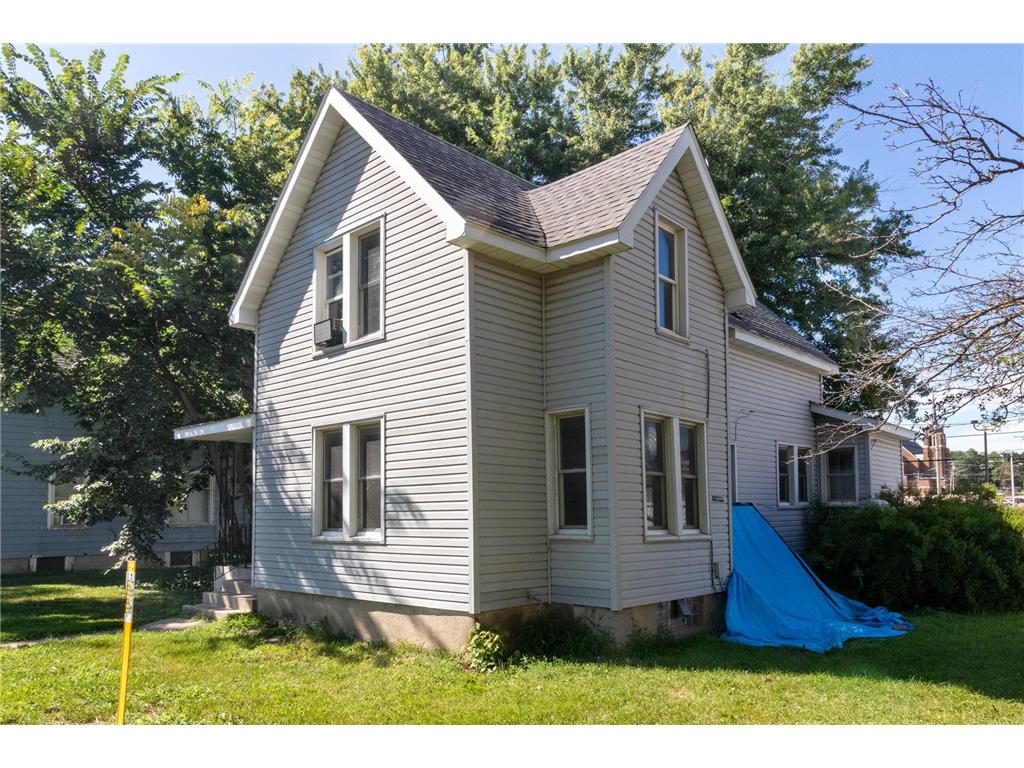 214 W College Street Albert Lea MN 56007 6579977 image1