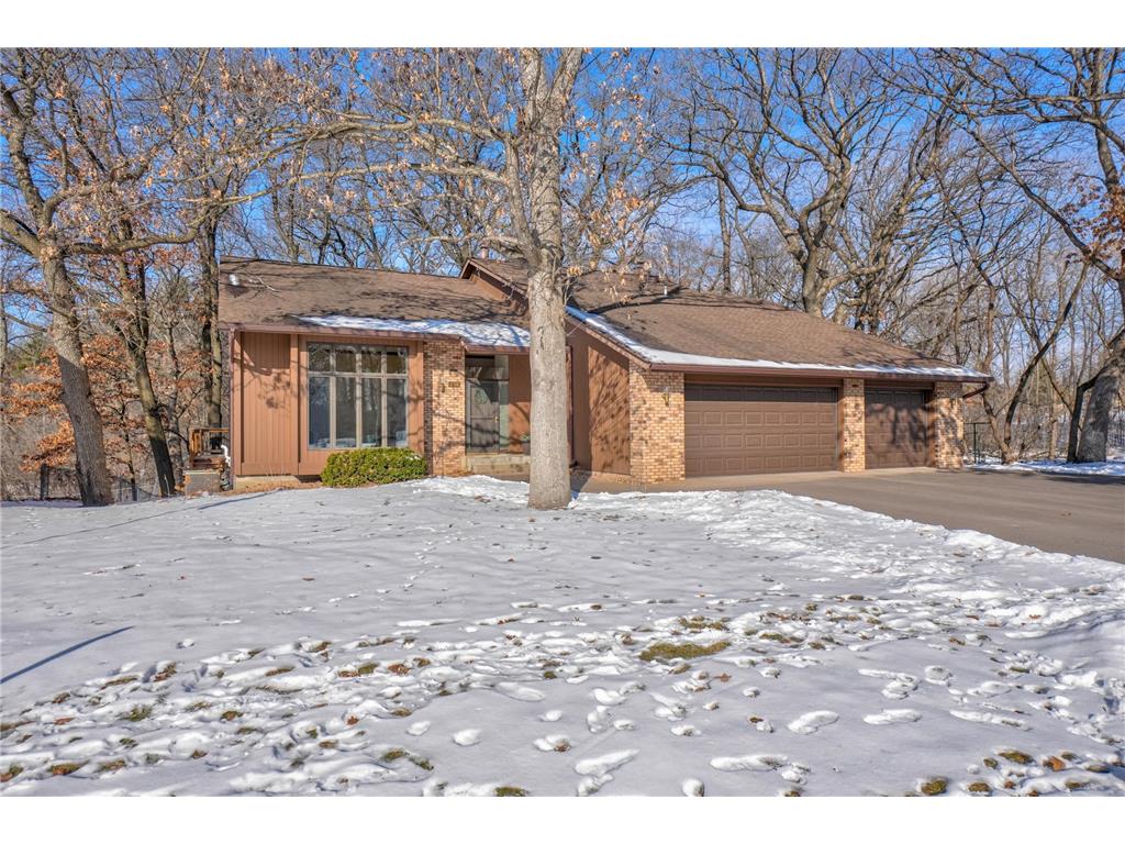 214 Woodridge Drive Vadnais Heights MN 55127 7026717 image1