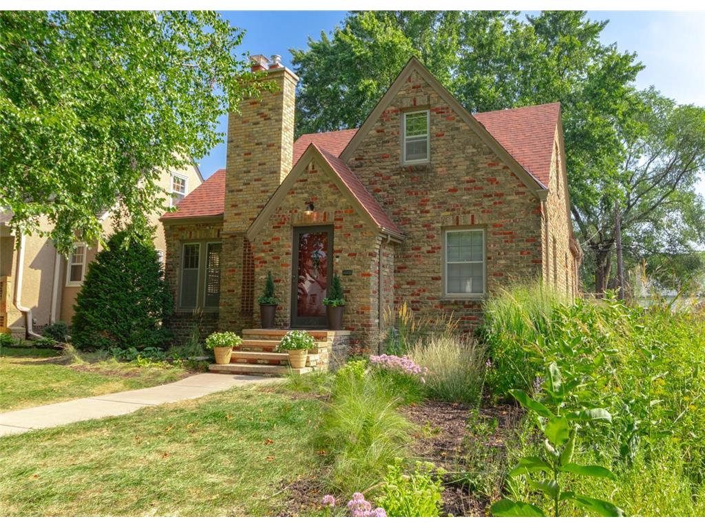 2140 Bayard Avenue Saint Paul MN 55116 6422825 image1