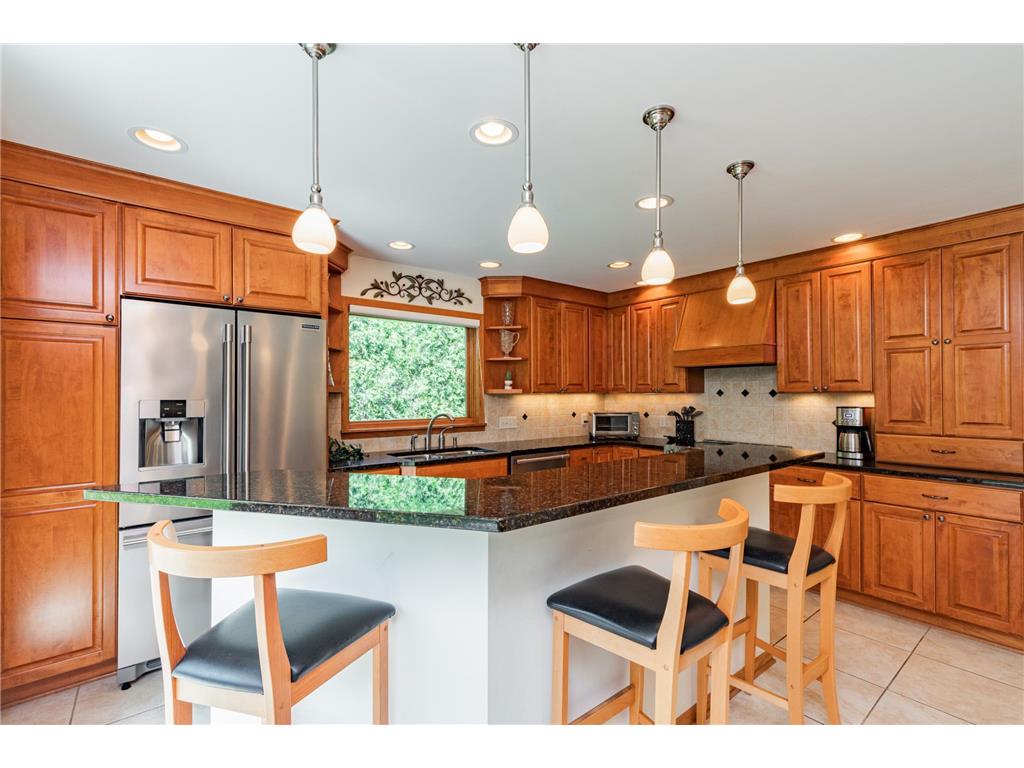 2141 Scott Avenue N Golden Valley MN 55422 6508985 image1