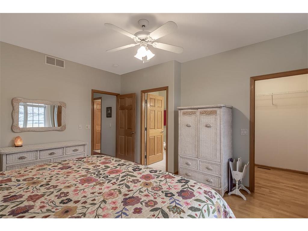 2142 Arlington Lane North Mankato MN 56003 7029007 image20