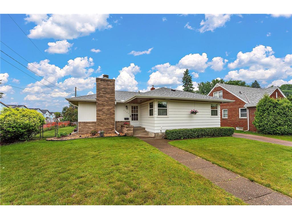 2142 Cottage Avenue E Saint Paul MN 55119 6731272 image1