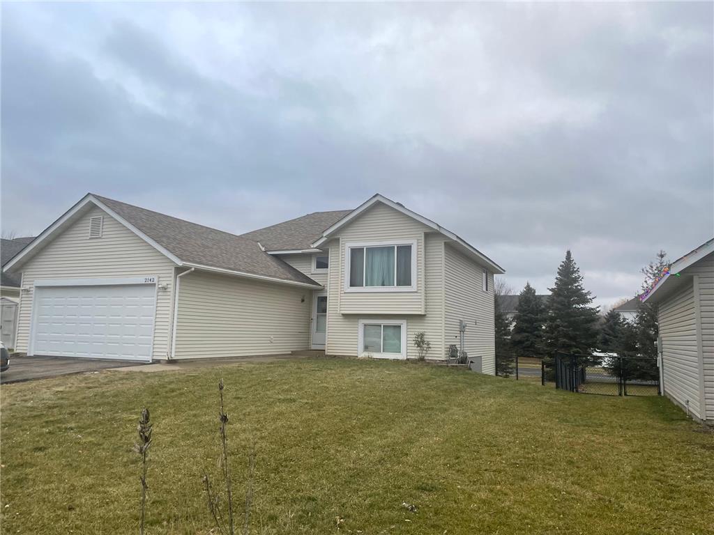 2142 Omega Drive Shakopee MN 55379 6471629 image1