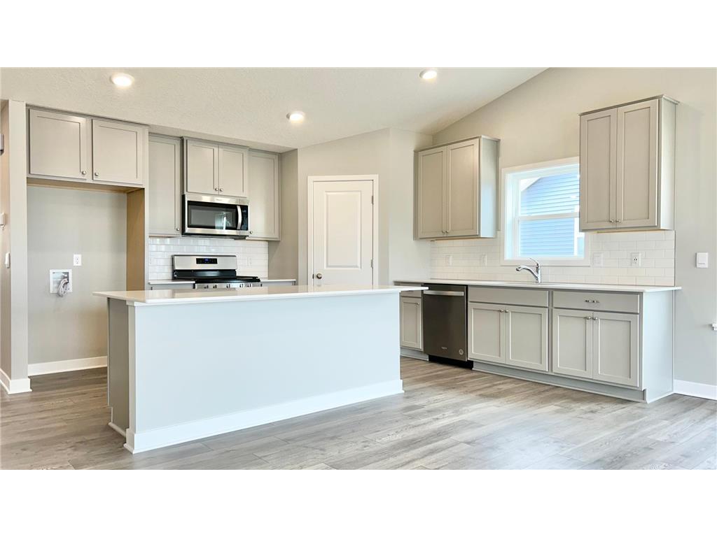 2143 Arcadia Street Shakopee MN 55379 6676201 image1