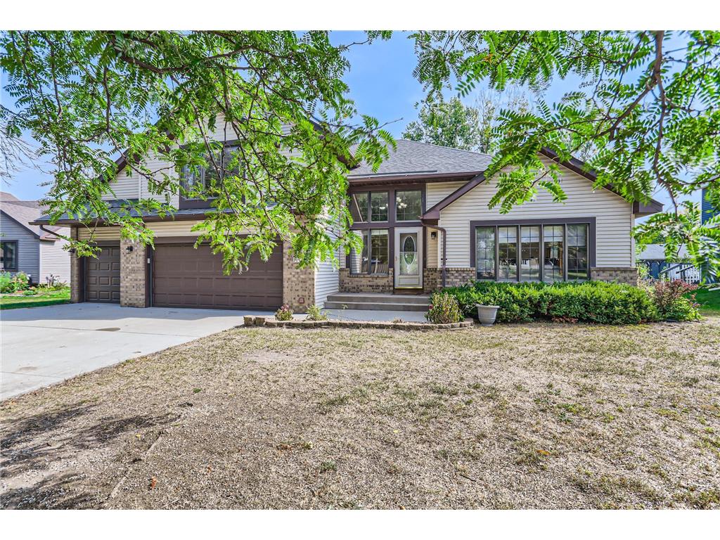 2143 Heron Avenue N, Oakdale, MN 55128 MLS 6435921 Edina Realty