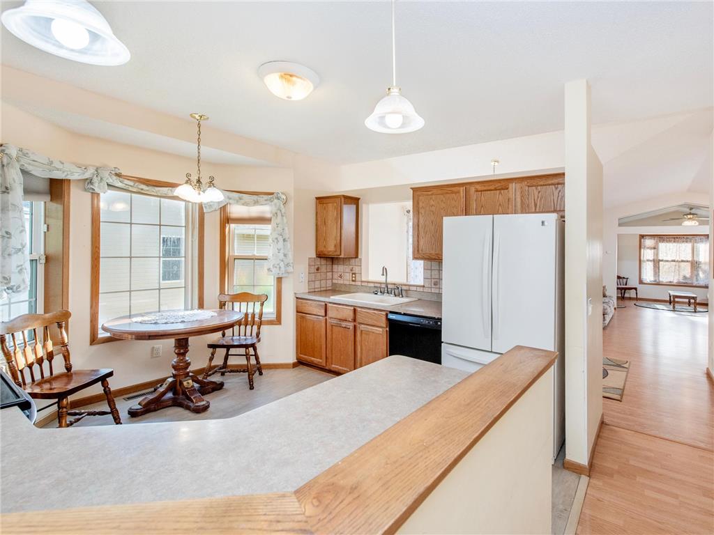 2144 Albemarle Court N Roseville MN 55113 7095733 image13