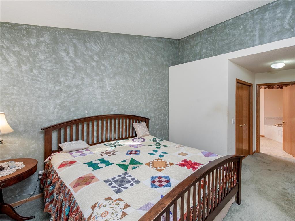 2144 Albemarle Court N Roseville MN 55113 7095733 image18