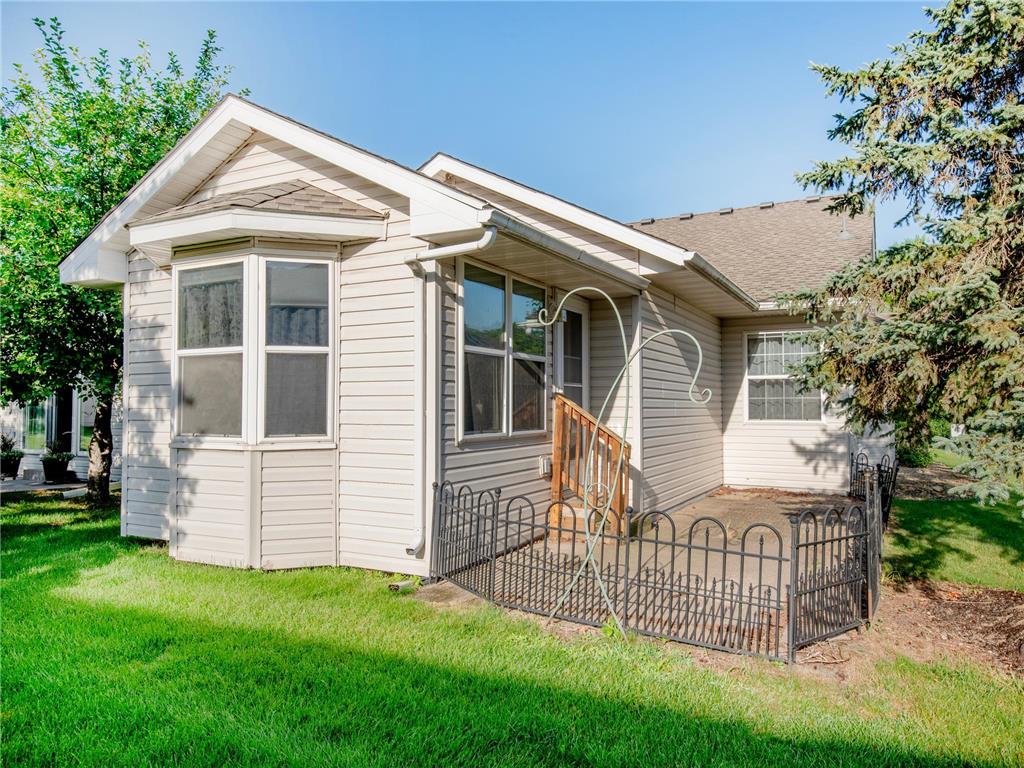 2144 Albemarle Court N Roseville MN 55113 7095733 image2