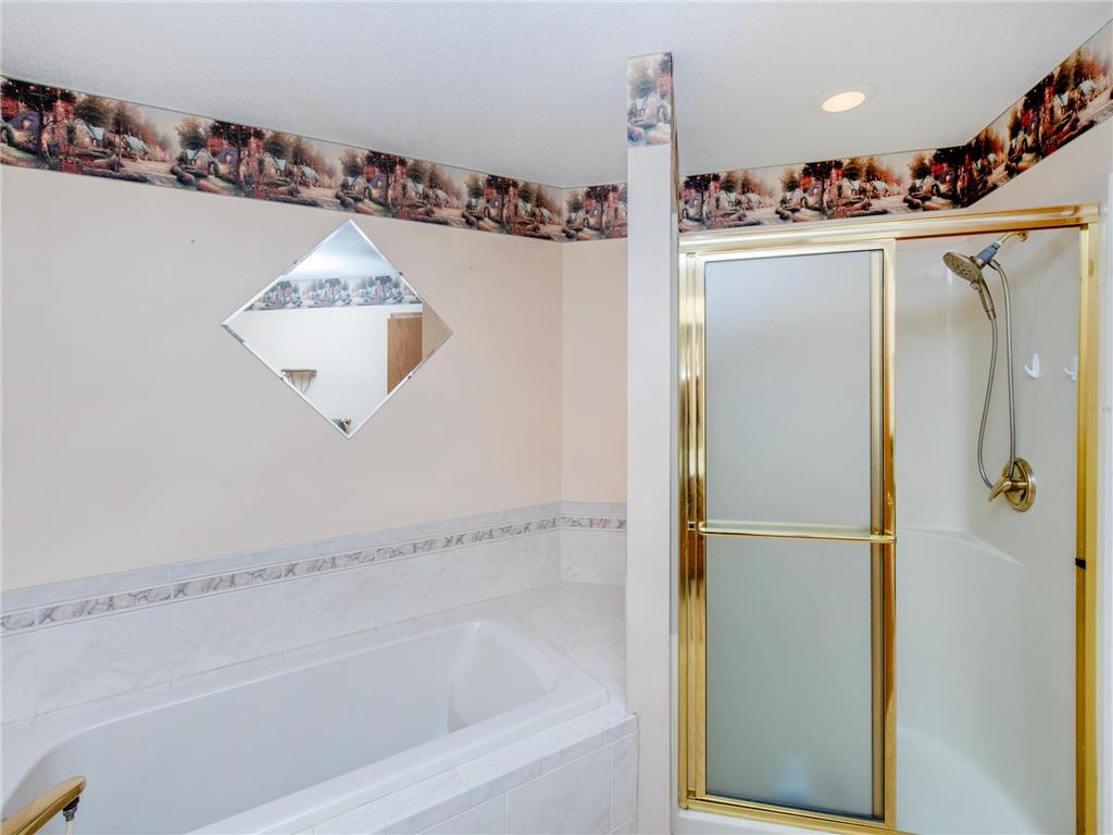 2144 Albemarle Court N Roseville MN 55113 7095733 image21