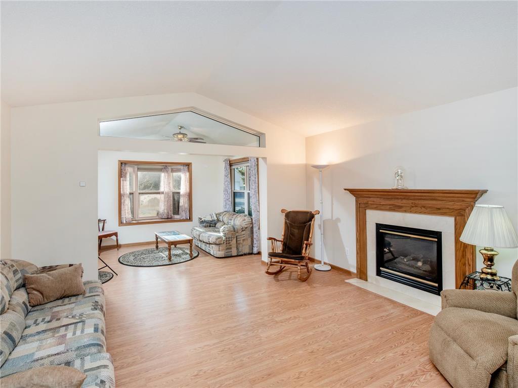 2144 Albemarle Court N Roseville MN 55113 7095733 image4