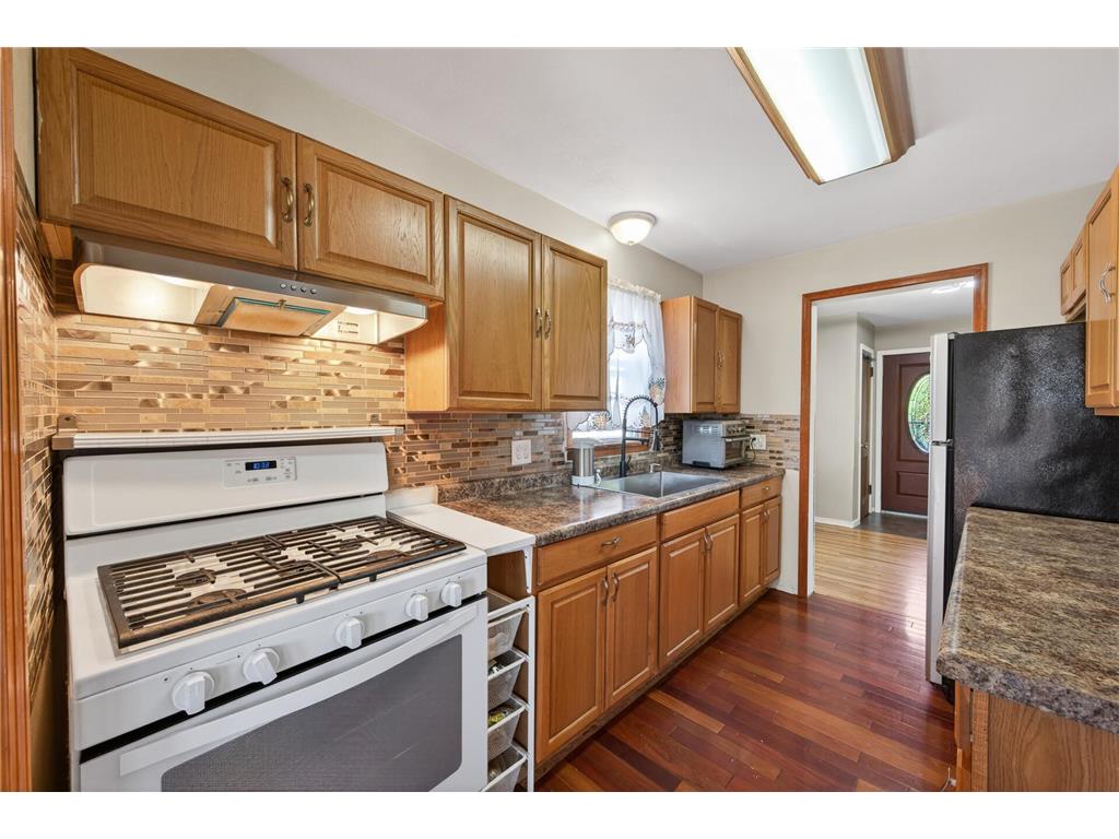 2144 Geranium Avenue E Saint Paul MN 55119 7080169 image10
