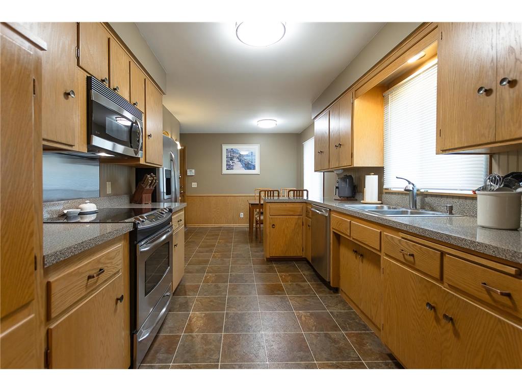 2145 Zealand Avenue N Golden Valley MN 55427 7089465 image3