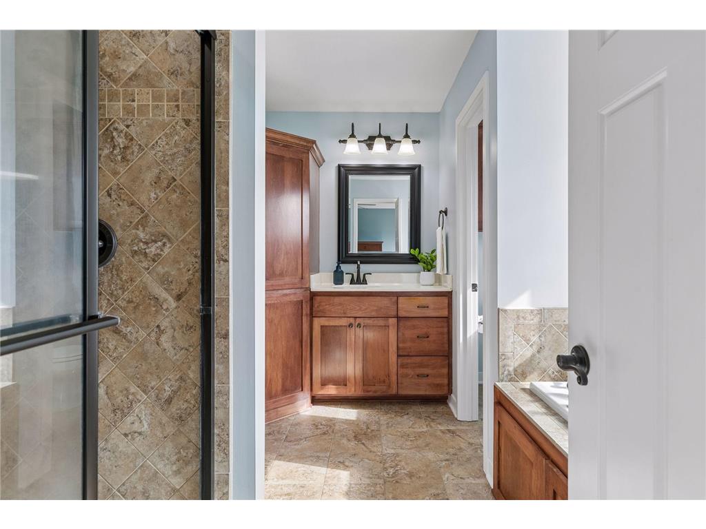 2146 Vermillion Bay Woodbury MN 55129 7062710 image24