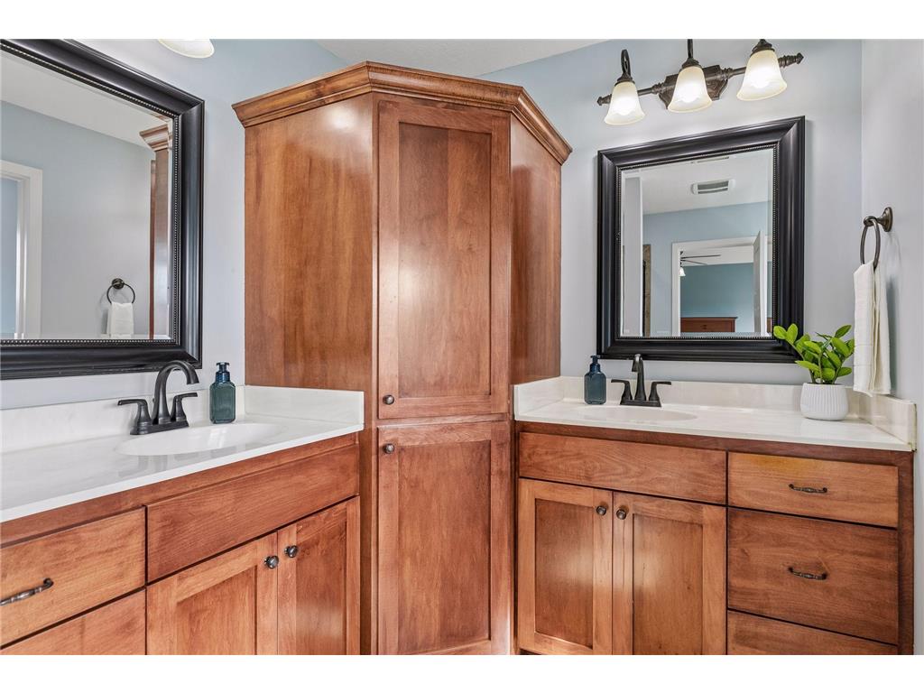 2146 Vermillion Bay Woodbury MN 55129 7062710 image57