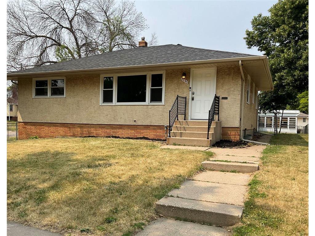 2147 Burns Avenue Saint Paul MN 55119 6395779 image1