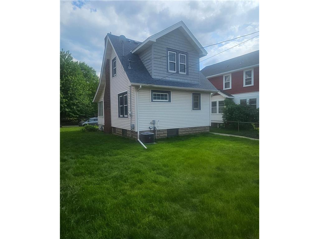 2147 Juliet Avenue Saint Paul MN 55105 7078879 image4
