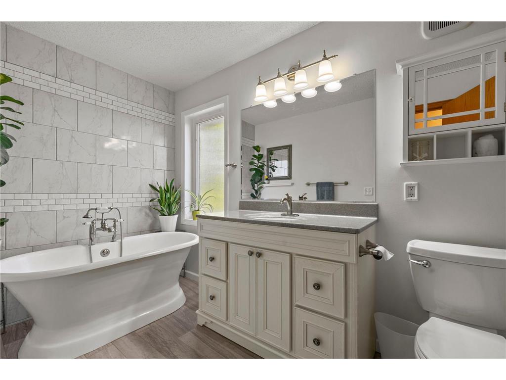 2147 Ponds Court Shakopee MN 55379 7072060 image28