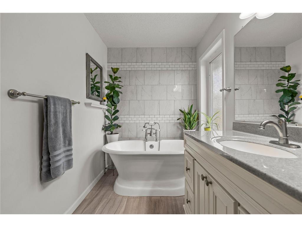 2147 Ponds Court Shakopee MN 55379 7072060 image29