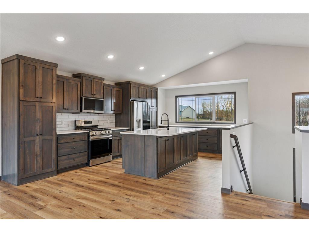 21477 Cottonwood Street NW Oak Grove MN 55011 6780394 image2