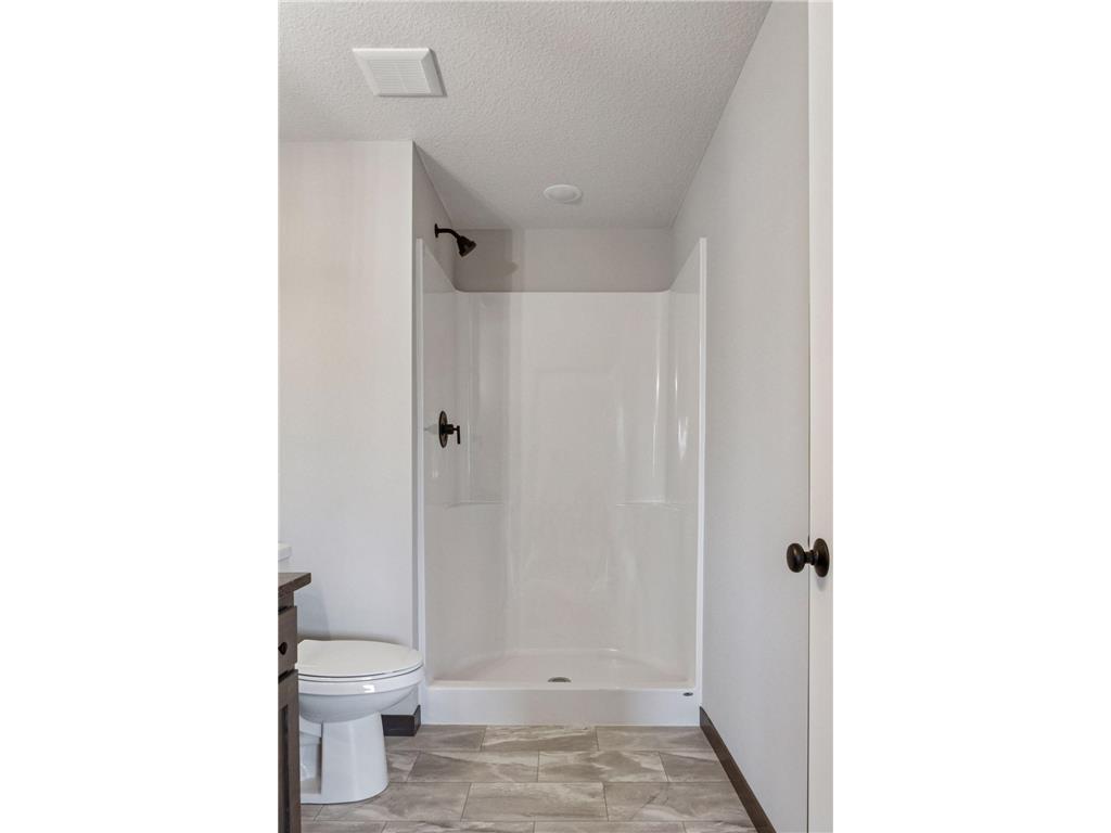 21477 Cottonwood Street NW Oak Grove MN 55011 6780394 image40