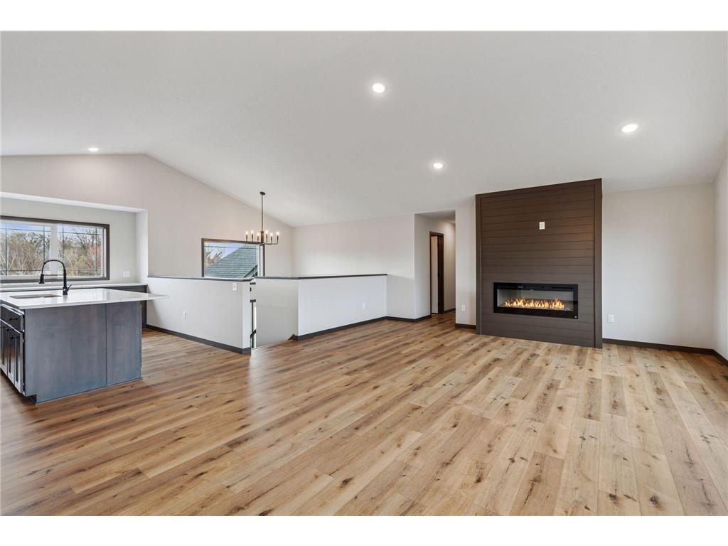 21477 Cottonwood Street NW Oak Grove MN 55011 6780394 image9