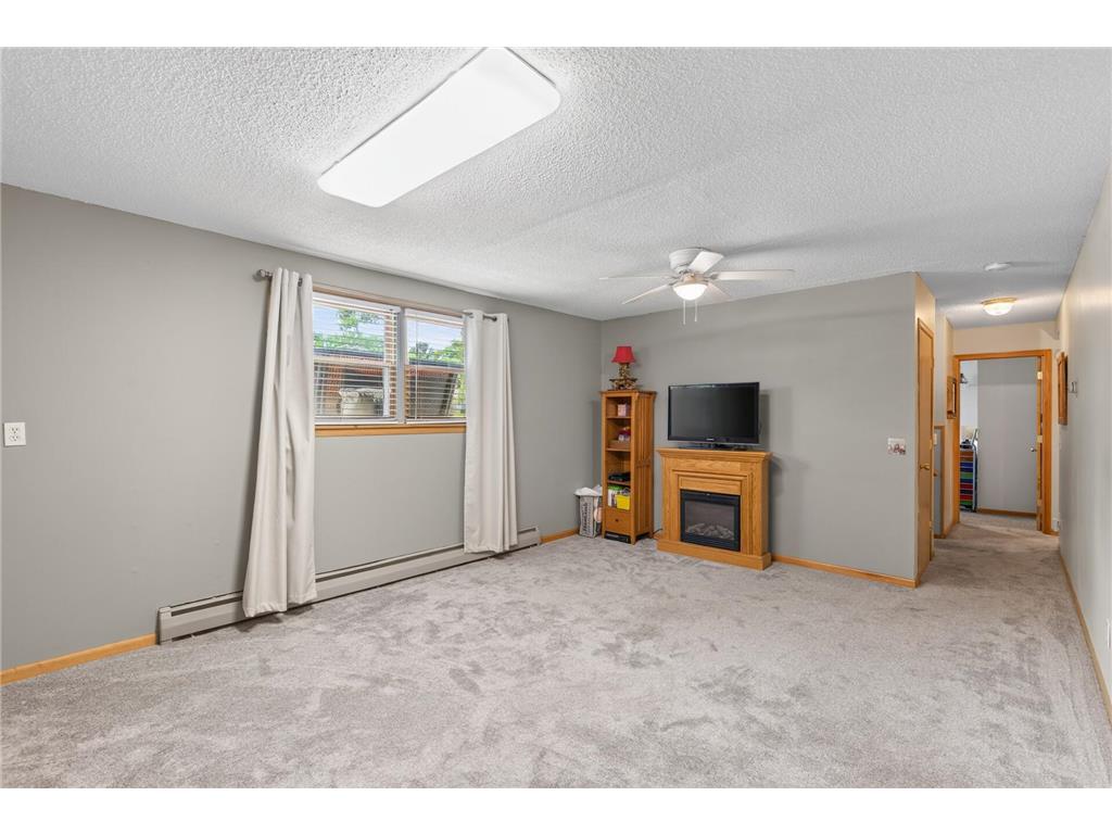 2149 131st Avenue NW Coon Rapids MN 55448 7103223 image23