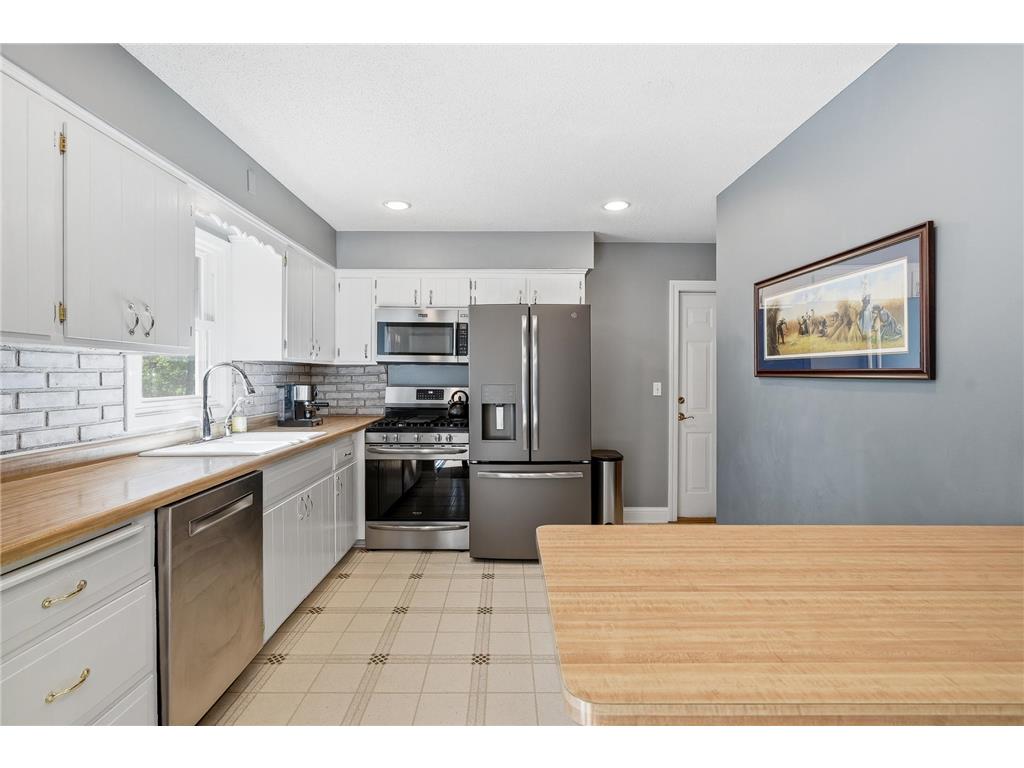 2149 Lamplight Drive Woodbury MN 55125 7065529 image14