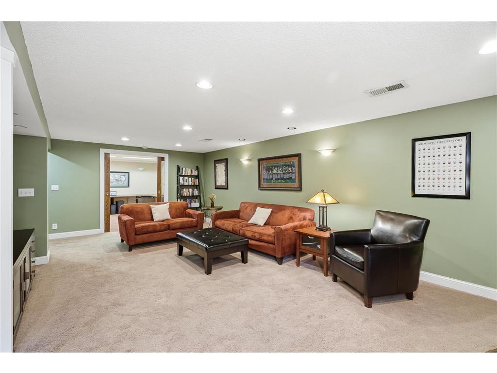 2149 Lamplight Drive Woodbury MN 55125 7065529 image22