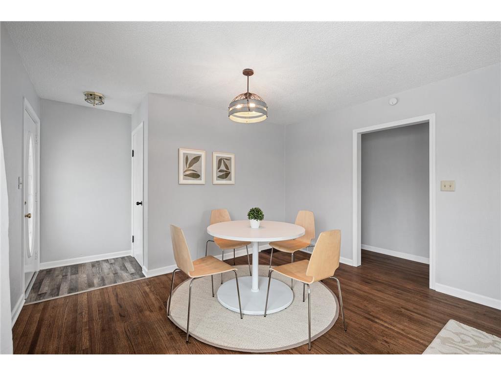 2149 Mcknight Road N North Saint Paul MN 55109 6475365 image1