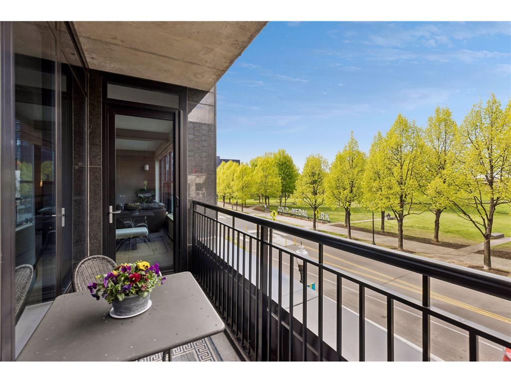 215 10th Avenue S #212 Minneapolis MN 55415 7008621 image3