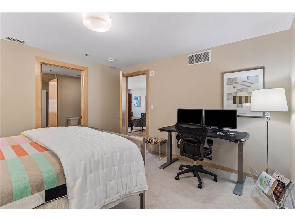 215 10th Avenue S #212 Minneapolis MN 55415 7008621 image34