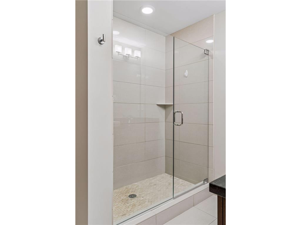 215 10th Avenue S #212 Minneapolis MN 55415 7008621 image36