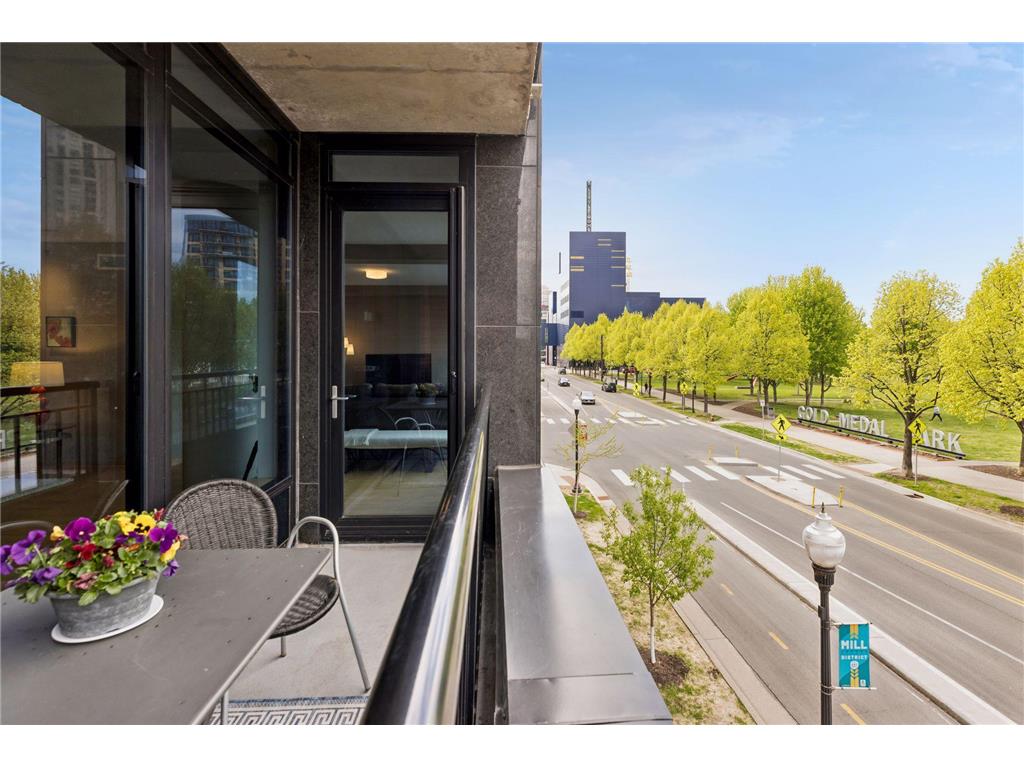 215 10th Avenue S #212 Minneapolis MN 55415 7008621 image4