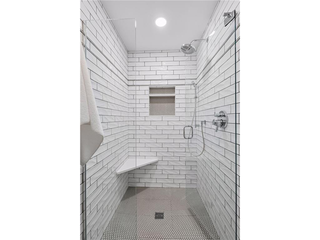 215 10th Avenue S #213 Minneapolis MN 55415 7062502 image34