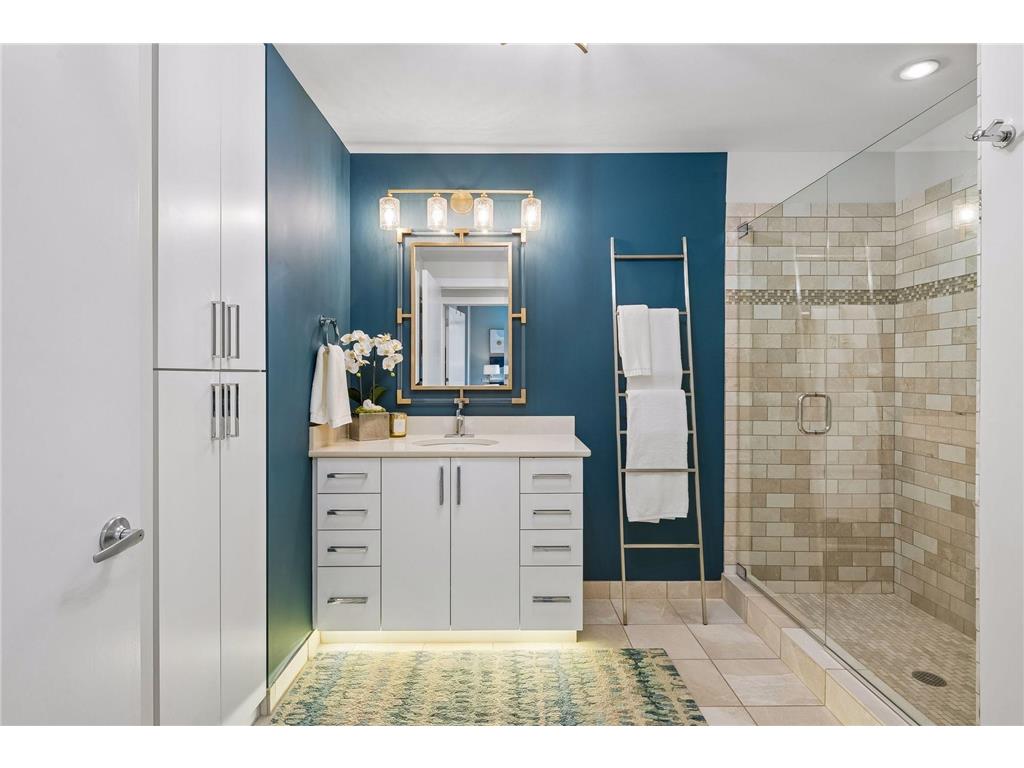 215 10th Avenue S #213 Minneapolis MN 55415 7062502 image37