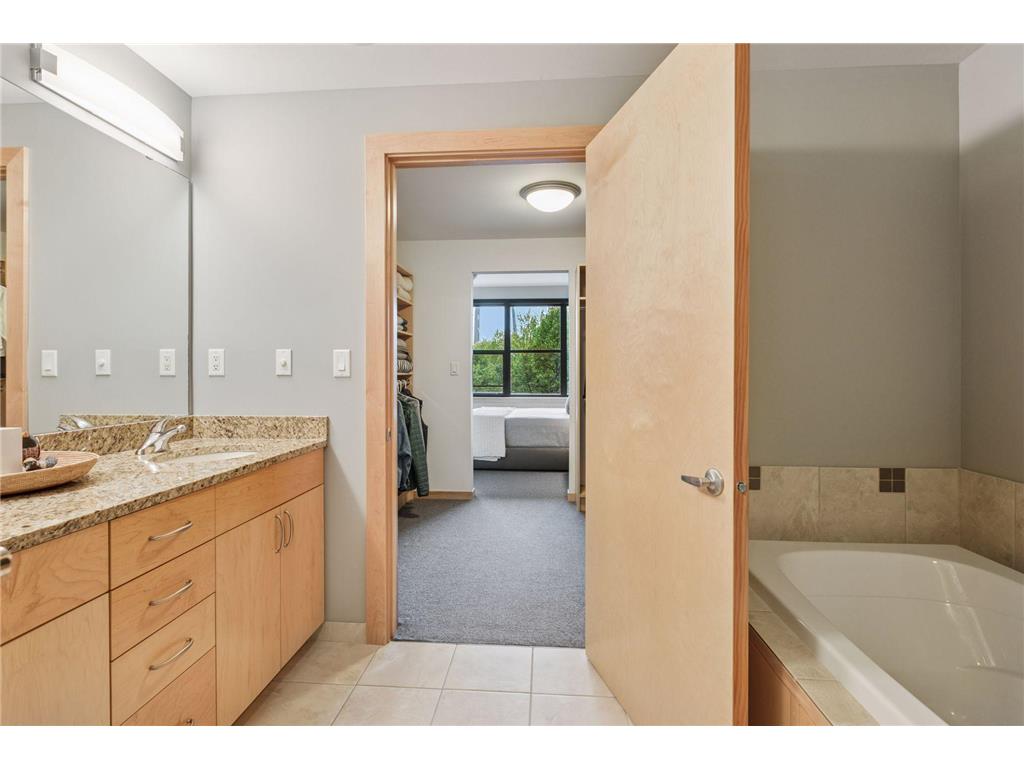 215 10th Avenue S #312 Minneapolis MN 55415 6787958 image27