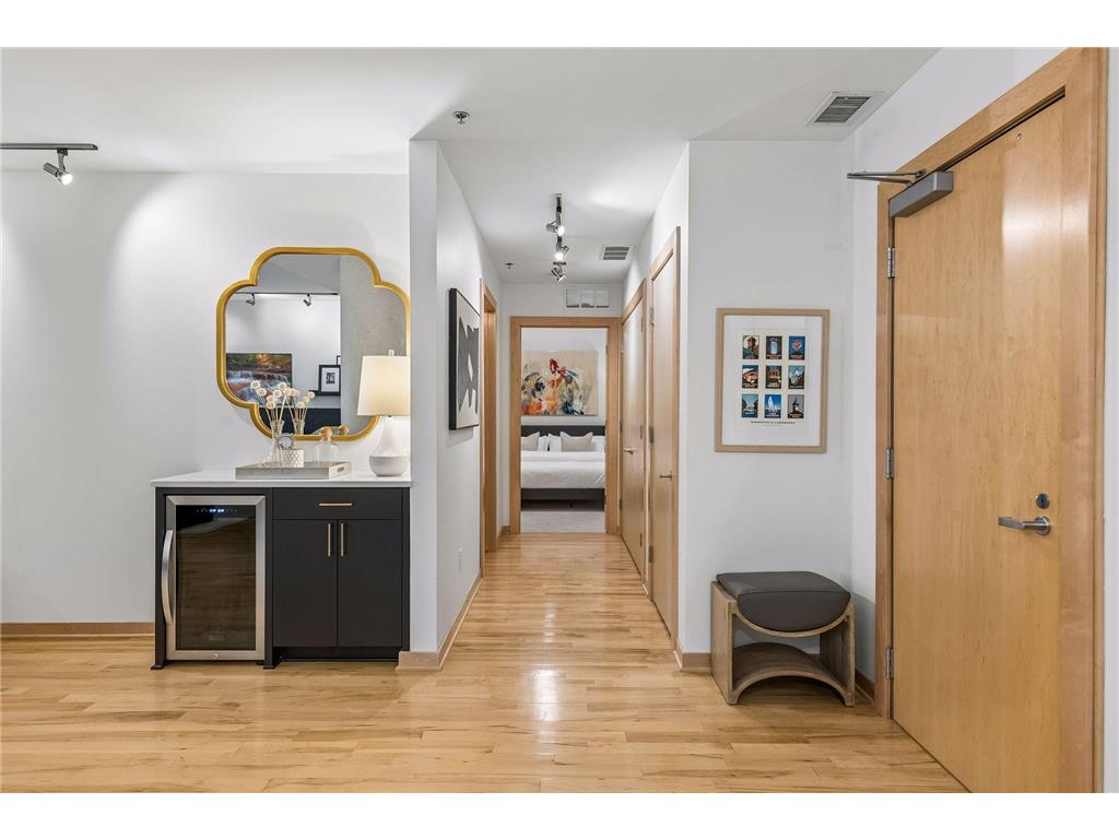 215 10th Avenue S #321 Minneapolis MN 55415 7089181 image5
