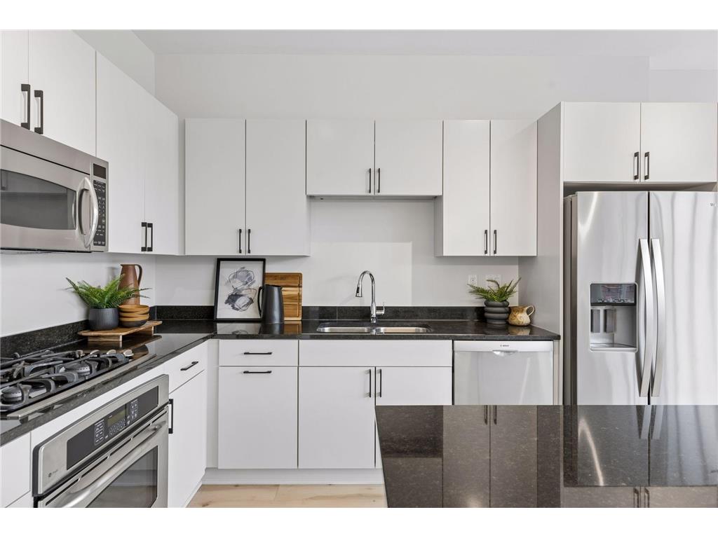 215 10th Avenue S #332 Minneapolis MN 55415 7032092 image7