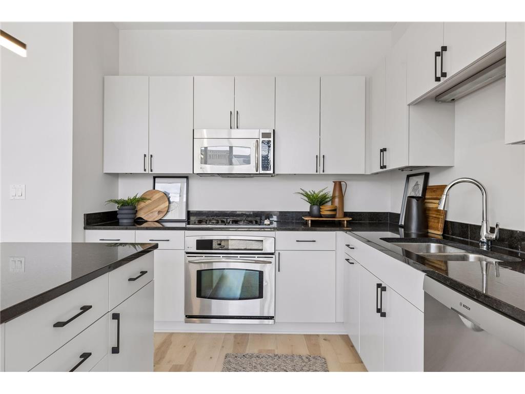 215 10th Avenue S #332 Minneapolis MN 55415 7032092 image8