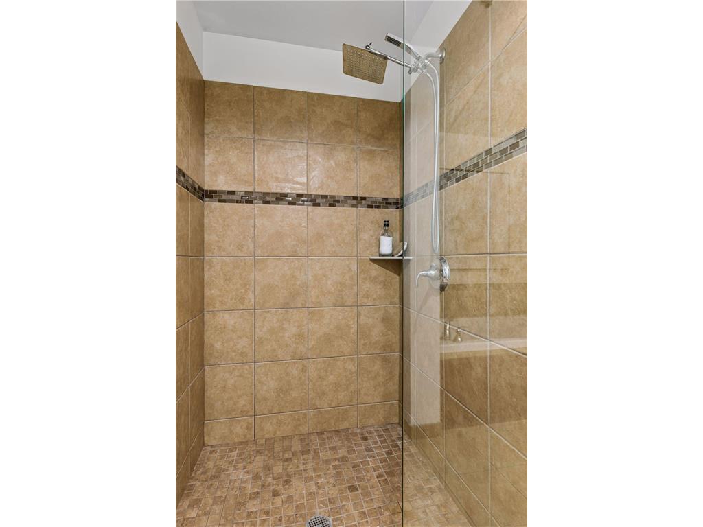 215 10th Avenue S #411 Minneapolis MN 55415 7052220 image34