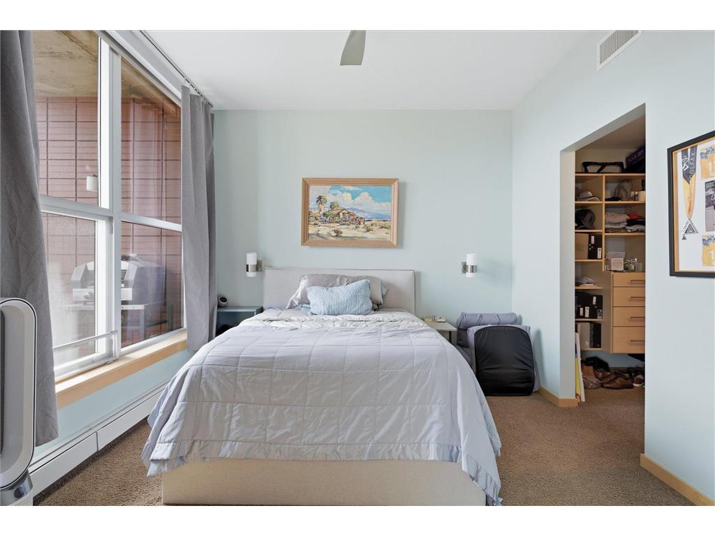 215 10th Avenue S #528 Minneapolis MN 55415 7062970 image24