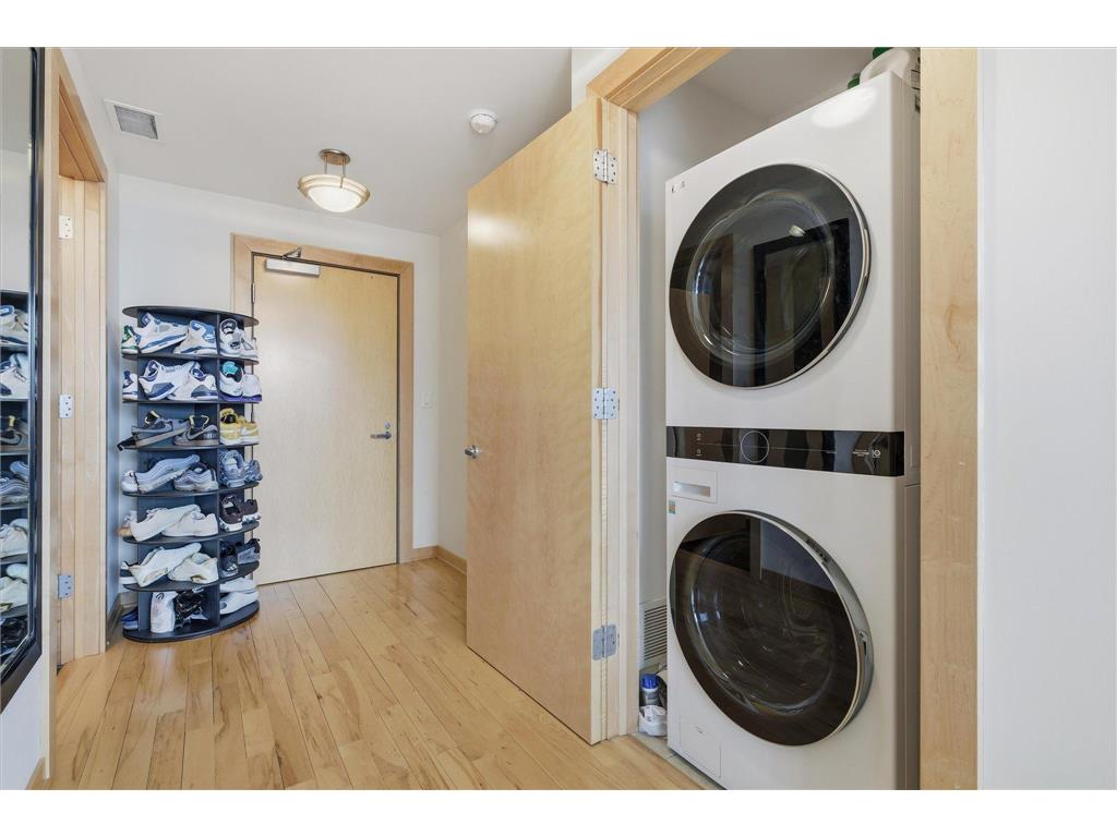 215 10th Avenue S #528 Minneapolis MN 55415 7062970 image37