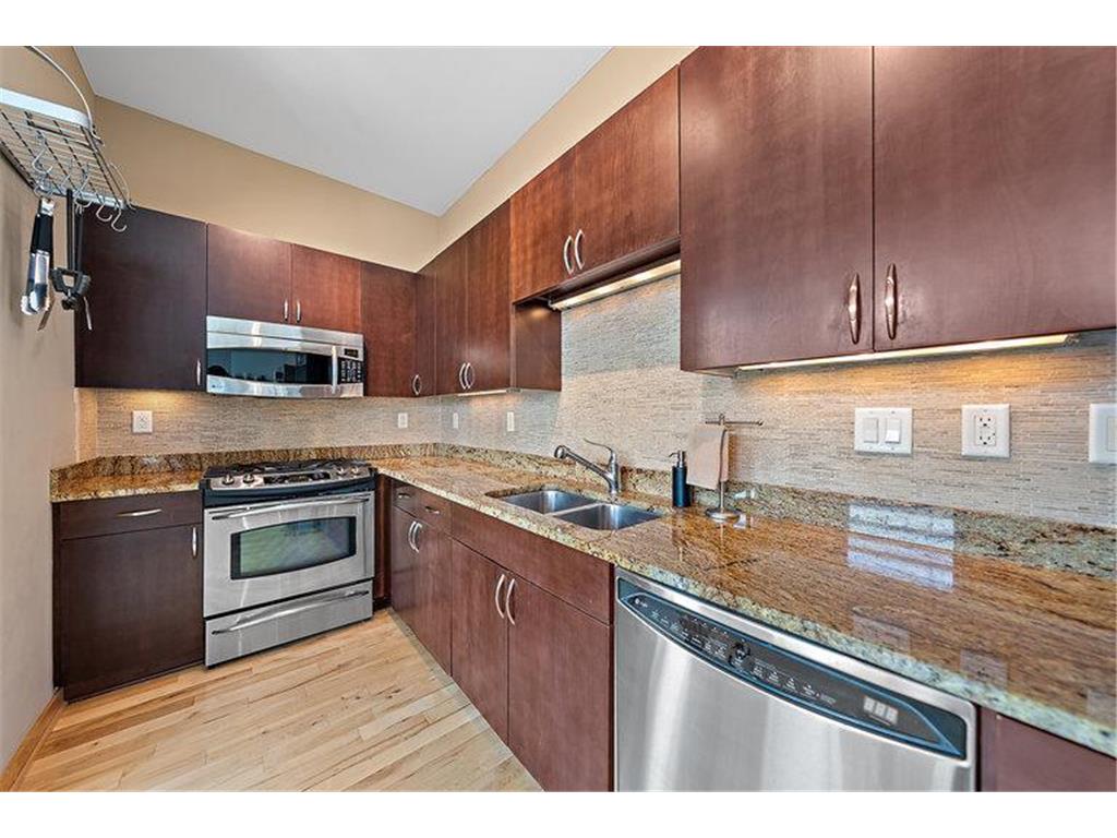 215 10th Avenue S #703 Minneapolis MN 55415 6714370 image3