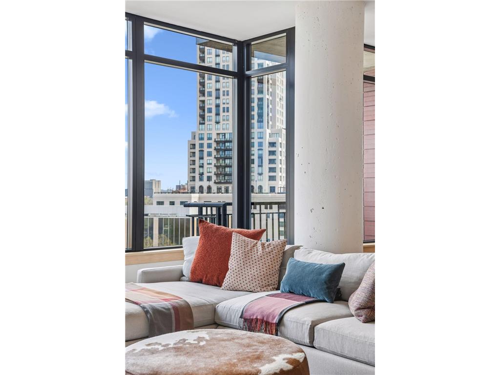 215 10th Avenue S #708 Minneapolis MN 55415 7050013 image10