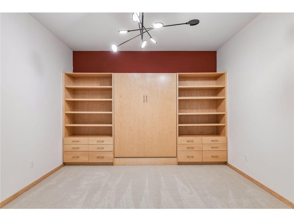 215 10th Avenue S #708 Minneapolis MN 55415 7050013 image35