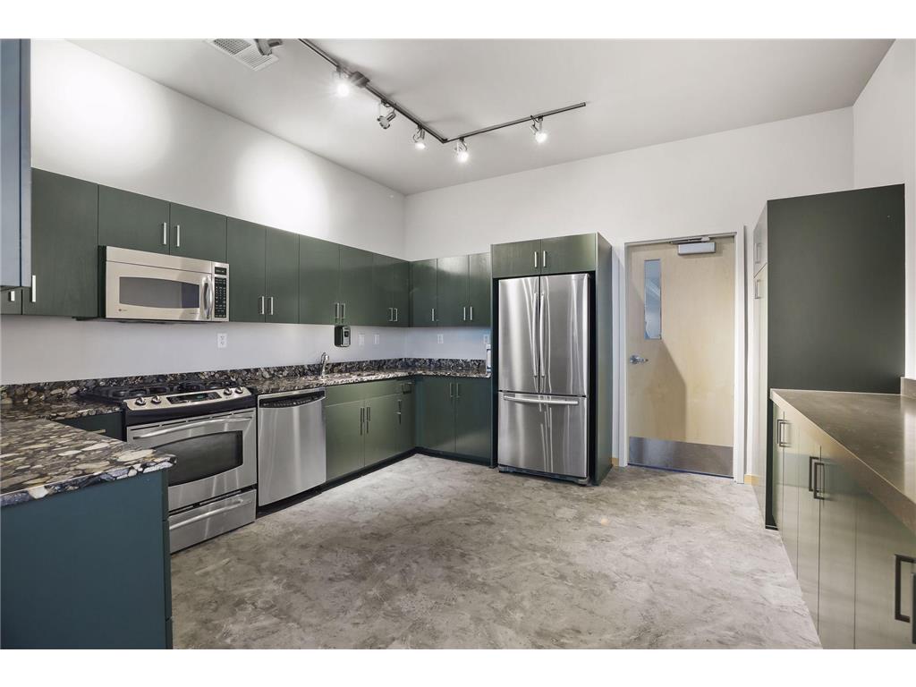 215 10th Avenue S #708 Minneapolis MN 55415 7050013 image58
