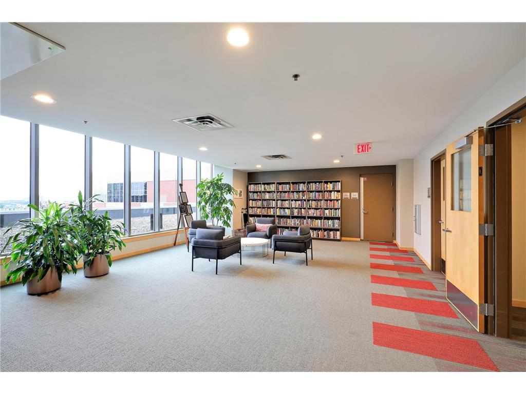 215 10th Avenue S #727 Minneapolis MN 55415 7044236 image34